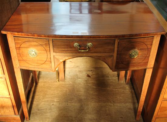 George III mahogany bowfront dressing table(-)